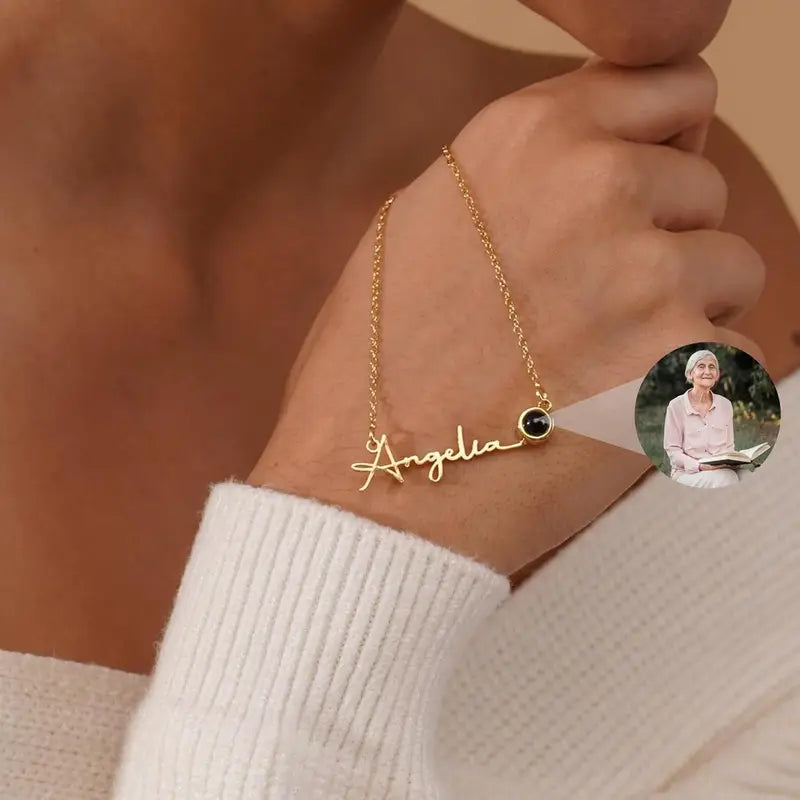 Engravable Name Necklace with Photo inside